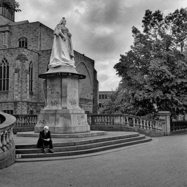 old man, Queen Victoria Statue, Boulevard, Blackburn 1983