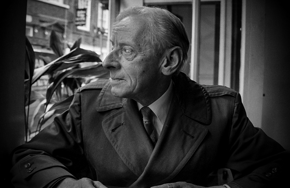 Roland Whiteside FilmMaker Roland Whiteside FilmMaker - Blackburn a Town and its People Photographic Study