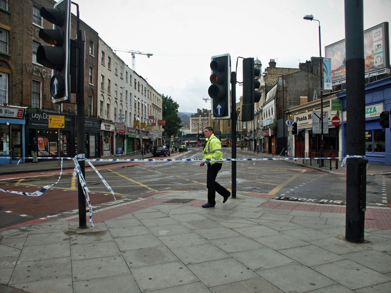 London - A City and its People - Terrorist Bombings, Kings Cross, 7th July 2005 - A photographic study by Christopher John Ball - Photographer and Writer